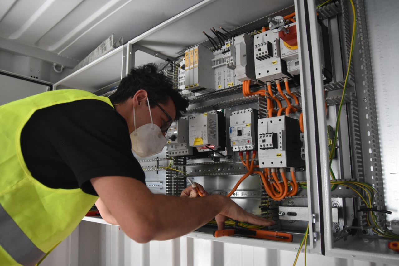 eaton-tum-boring-project-wiring-control-cabinet.jpg